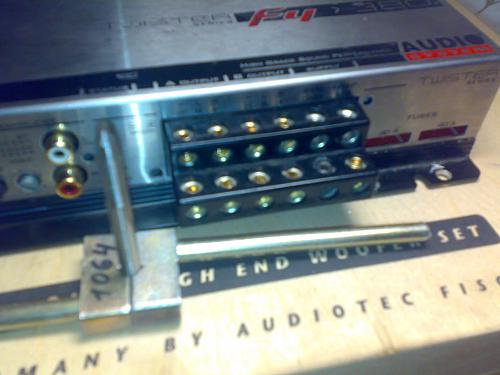     
: 01012008037.jpg
: 1047
:	413.6 
ID:	25394