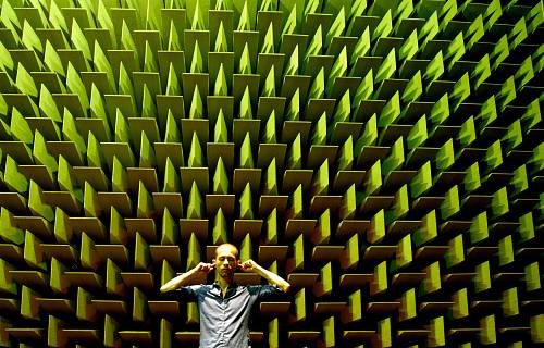     
: anechoic-chamber.jpg
: 687
:	411.9 
ID:	3585