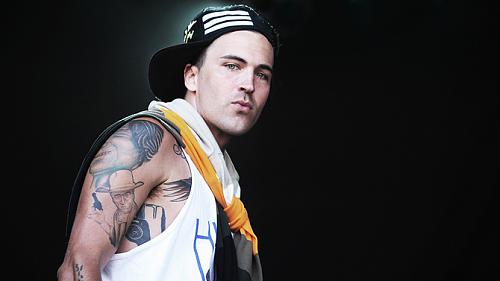     
: yelawolf_eminem.jpg
: 611
:	129.2 
ID:	58769